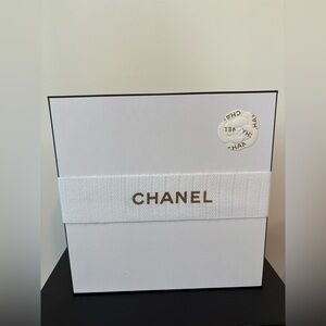 Chanel Gift box